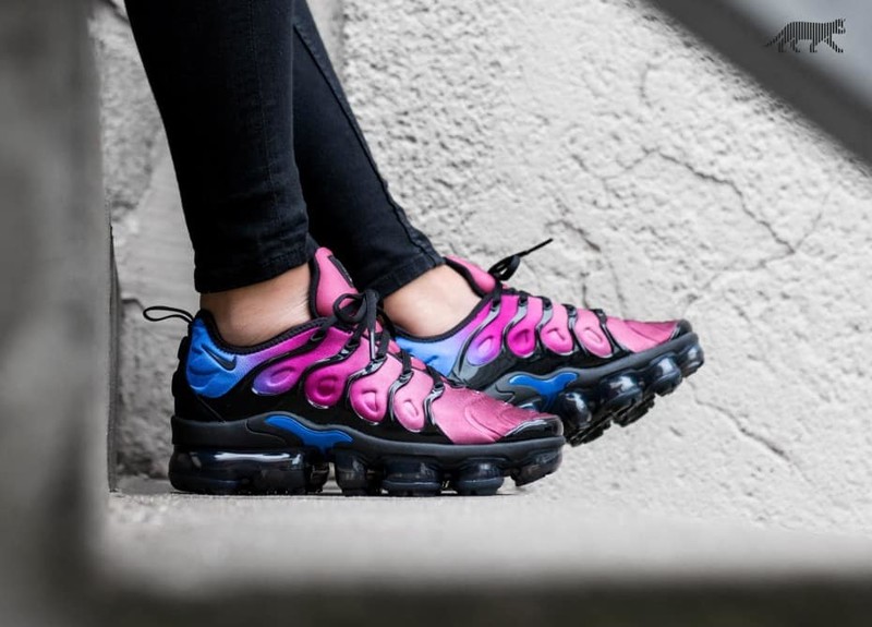 Vapormax plus 2025 violet bleu